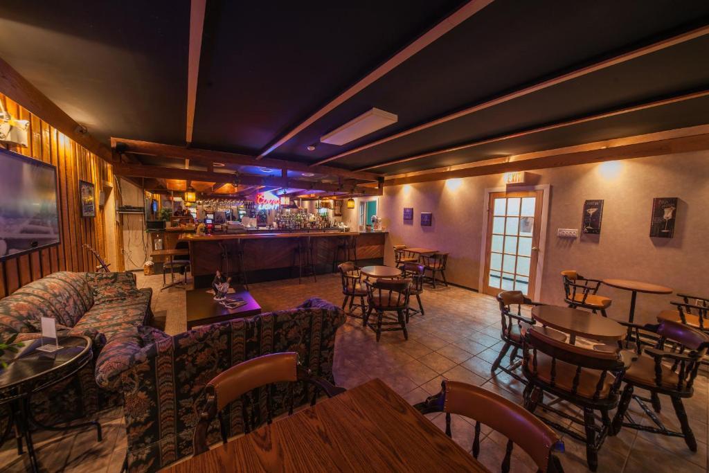 Deer Lake Motel Ngoại thất bức ảnh